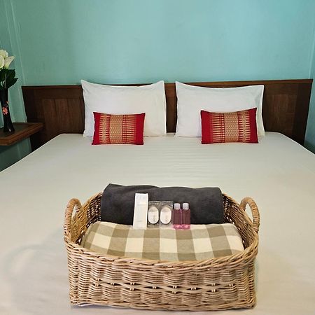 Koh Ngai Kaimuk Thong Resort Exterior foto