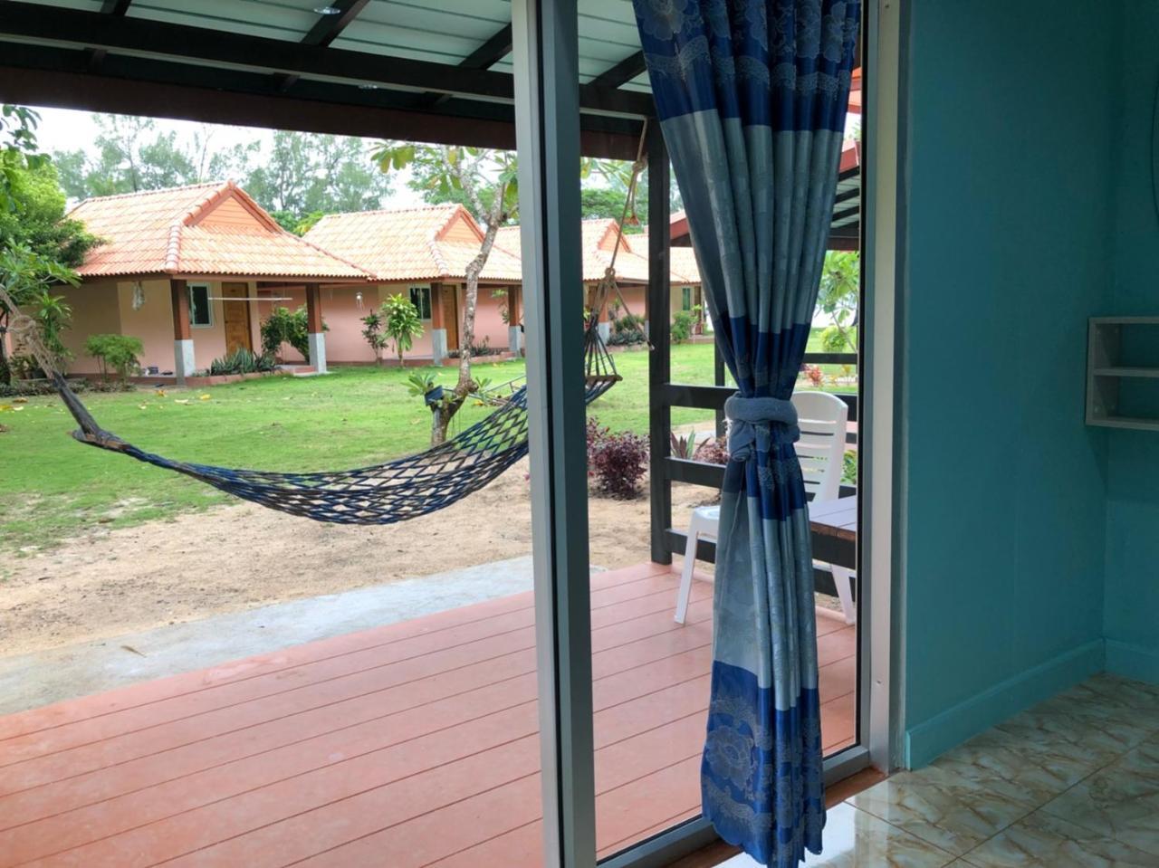 Koh Ngai Kaimuk Thong Resort Exterior foto