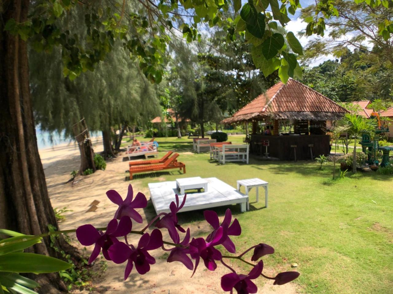 Koh Ngai Kaimuk Thong Resort Exterior foto
